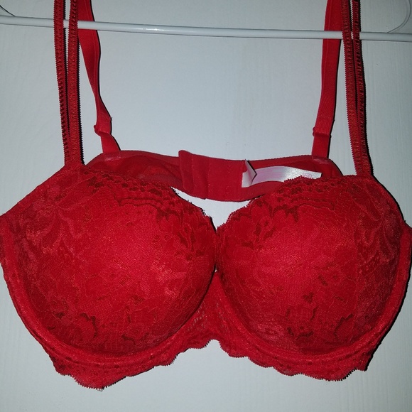 Victoria's Secret Other - Victoria's Secret 36D NWOT Red lace "Date push up"